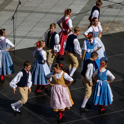 K Rokycanům cesta zlatá (Zdeněk Vejvoda) K Rokycanům cesta zlatá (Zdeněk Vejvoda)